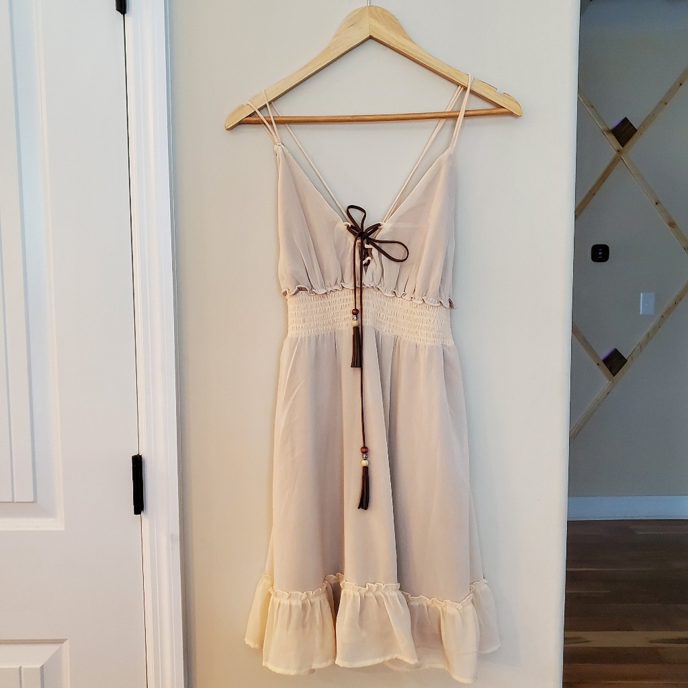 Wet Seal Boho Dress Ruffle Tiered Sleeveless Cream babydoll dress Medium